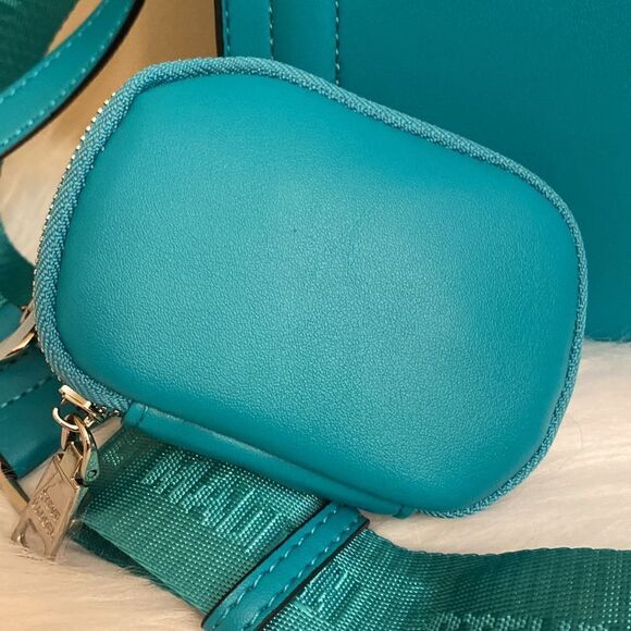 NWT Steve Madden (Bevelyn) Crossbody Bag w/ Airpod Pouch - Turquoise - Picture 6 of 9